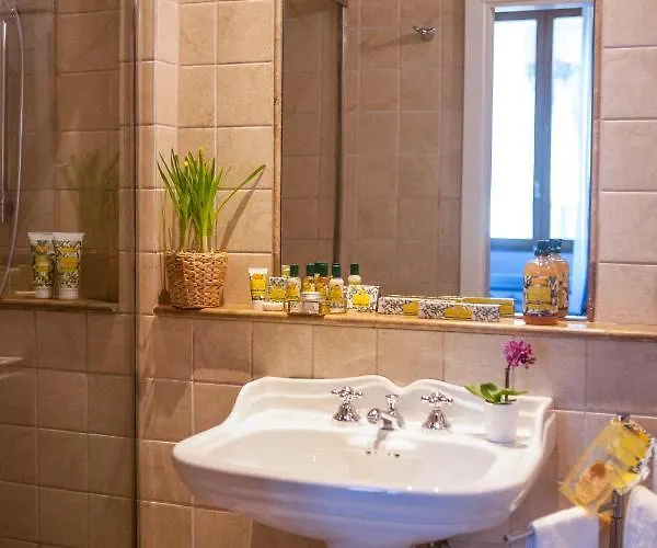 Antica Dimora De' Benci Bed and breakfast 4*